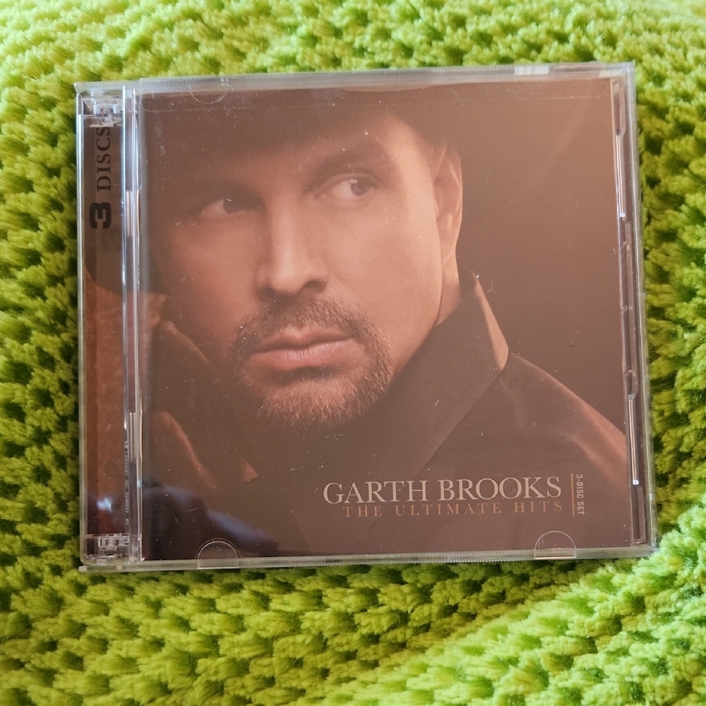 Garth Brooks The Ultimate Hits CD Set